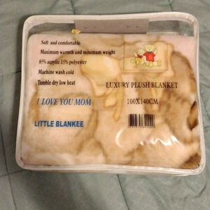 Pink baby blanket luxury plush blanket for baby girl new in packaging